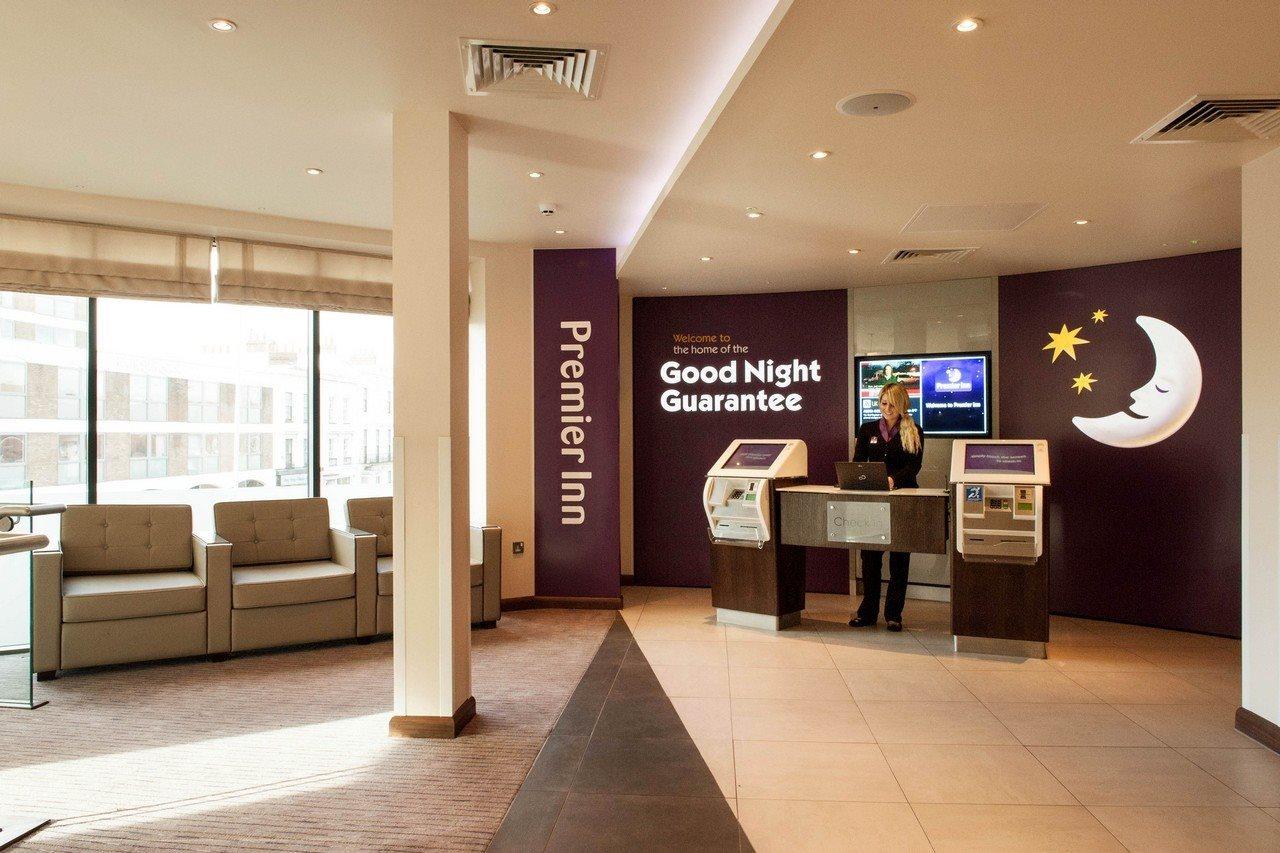 Premier Inn Canterbury City Centre Exterior foto